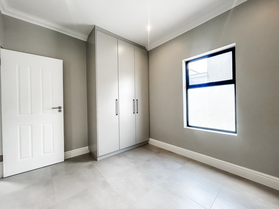 To Let 3 Bedroom Property for Rent in Sandown Western Cape